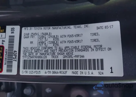 2017 Toyota Tacoma Trd Sport z USA, uszkodzony, nr VIN 5TFCZ5AN7HX086128